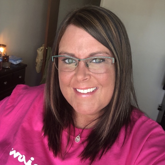 Meet your Posher, Ashley - Picture 1 of 1